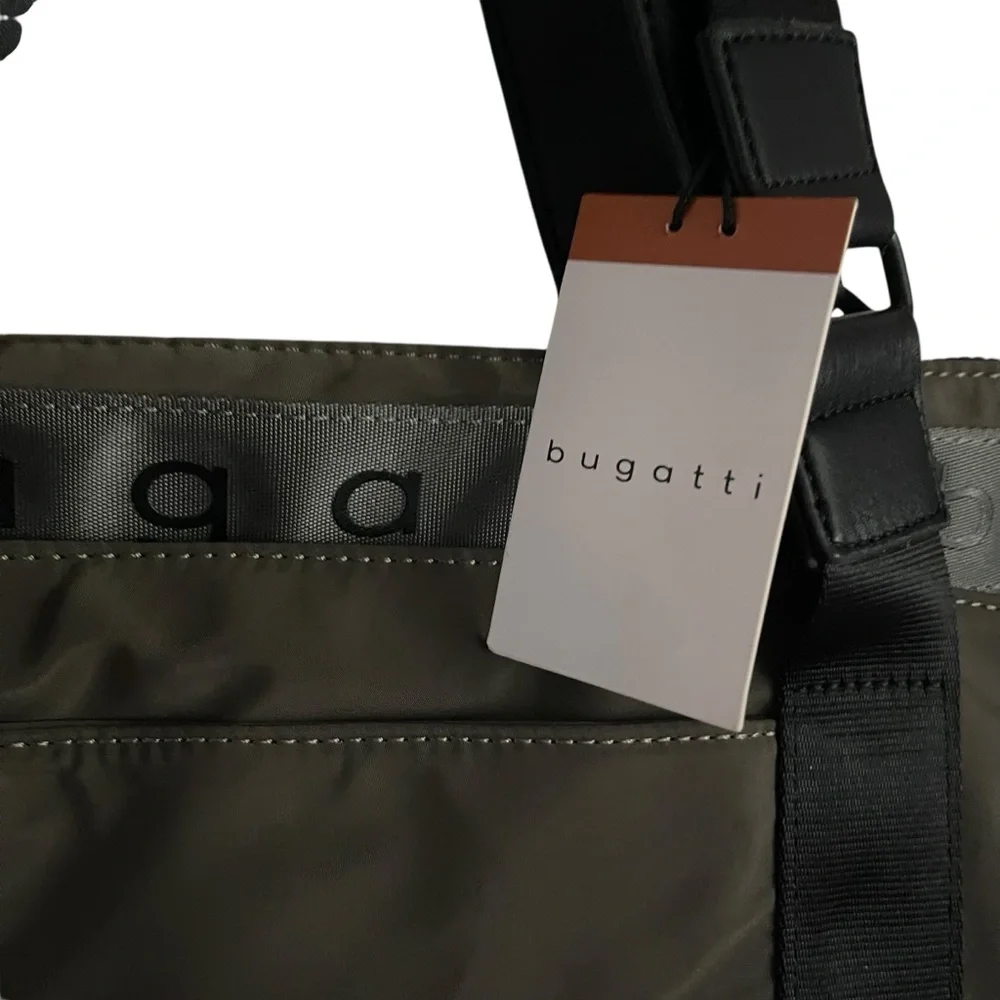 NWT Bugatti Green and Black Duffel Bag with Sturdy Design